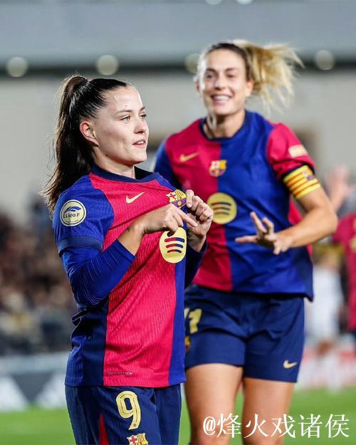 官方：巴萨女足与24岁前锋克劳迪娅-皮纳续约至2029年