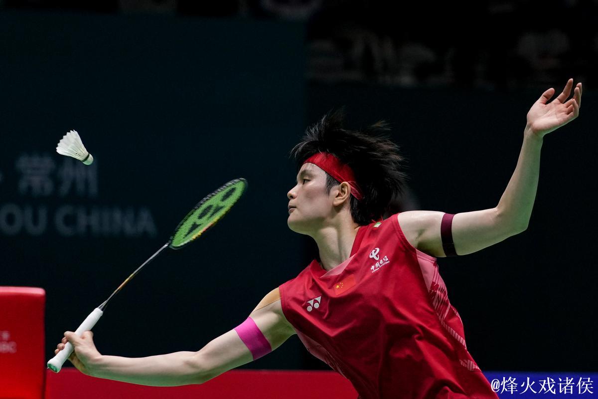 王祉怡2-0完胜因达农 连赢两场晋级总决赛四强 王祉怡2-0完胜因达农 连赢两场晋级总决赛四强